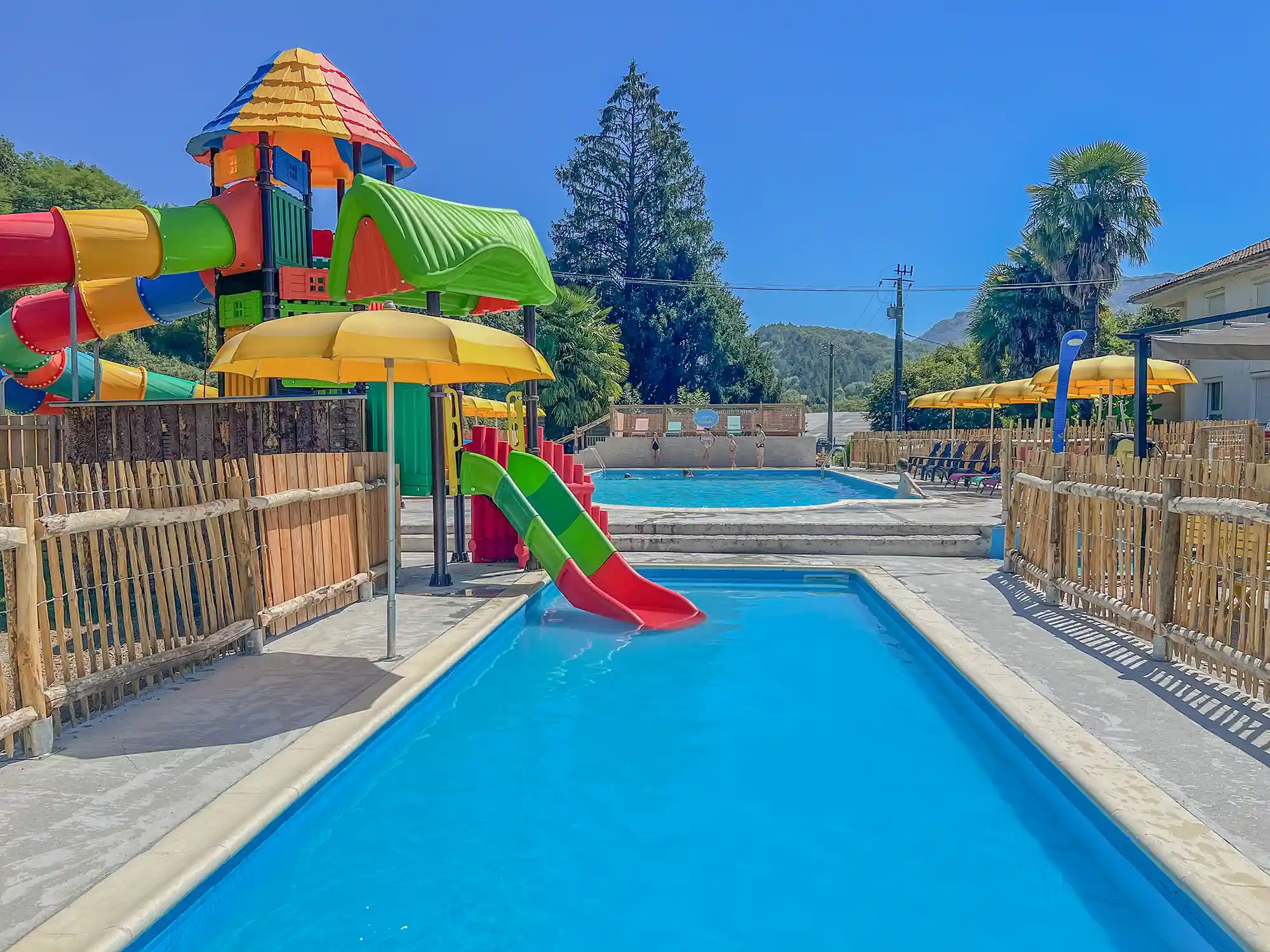 campsite with paddling pool for children