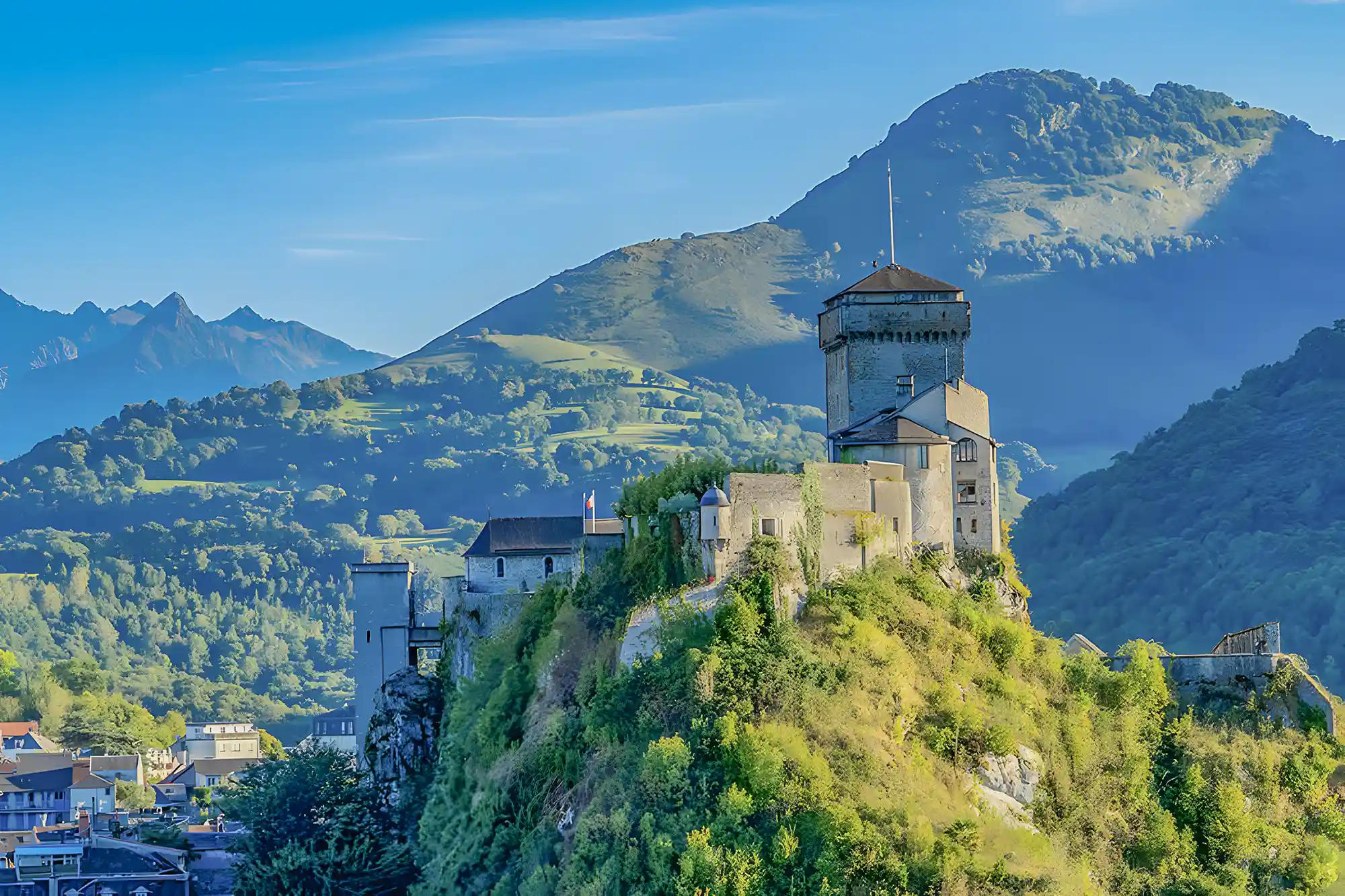 chateau fort de lourdes